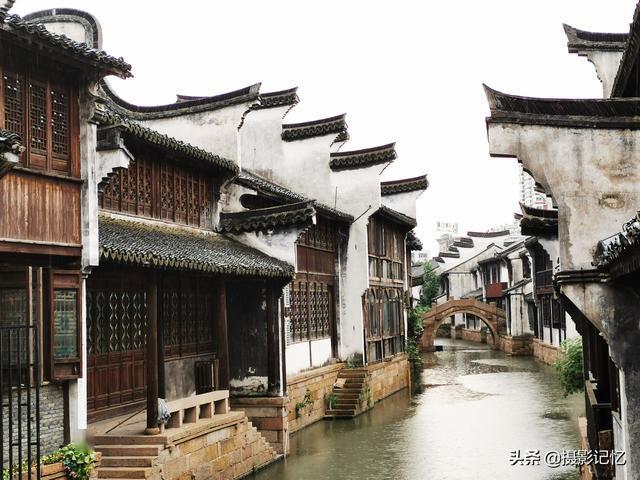 救援美丽小天使